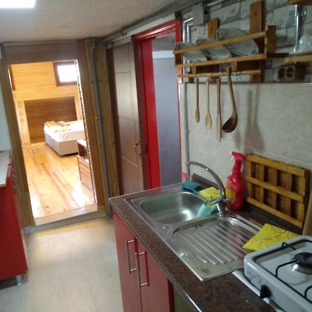 Retro & Wood Apartment Istanbul Ngoại thất bức ảnh