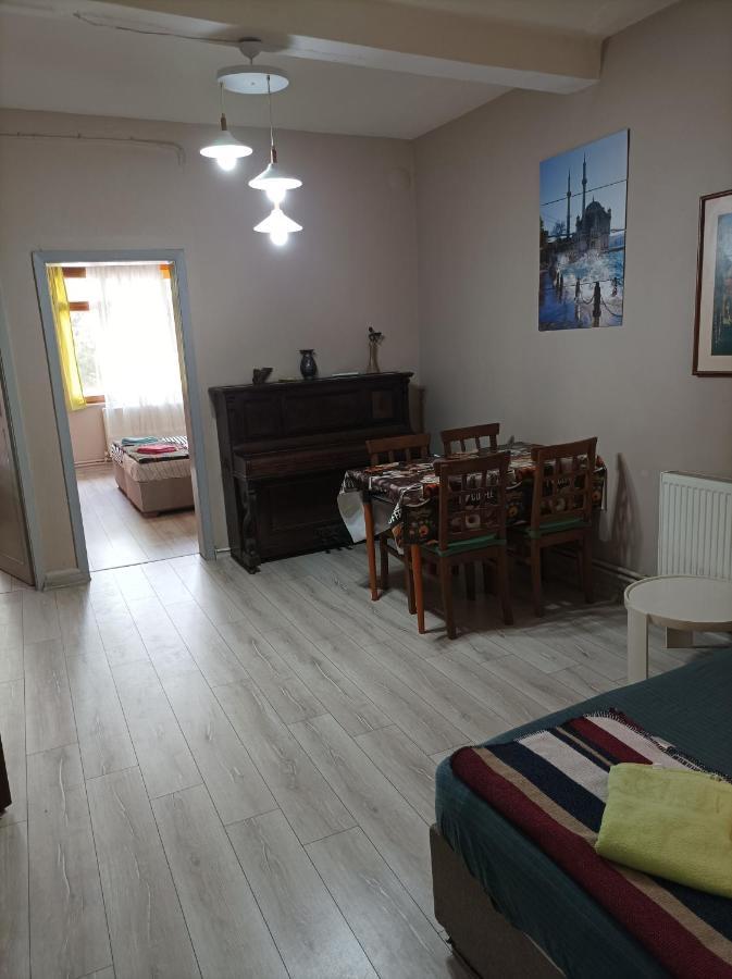 Retro & Wood Apartment Istanbul Ngoại thất bức ảnh